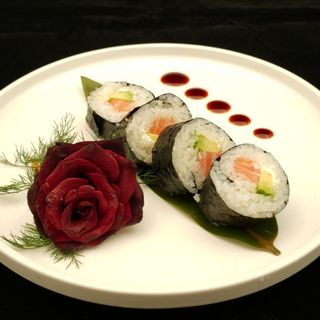 51. Sake avocado surimi tonno - 4 pezzi