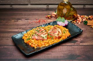 Ciolan de porc cu fasole