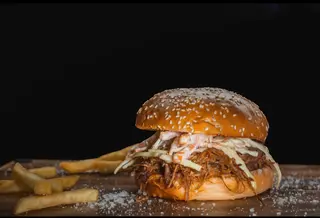 Burger Pulled Beef