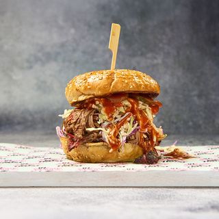 Drpana junetina burger regular