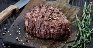 Filetto ai ferri con insalata mista