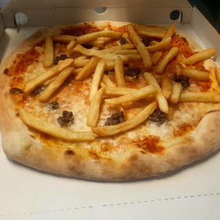  Pizza salsiccia patate fritte 