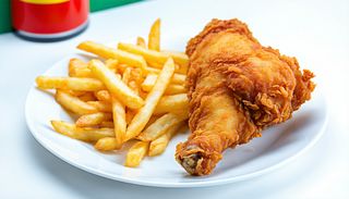 Brost chicken piece with chips