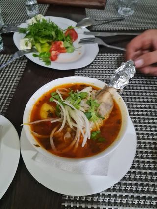 Бозбаш с бараньей ножкой