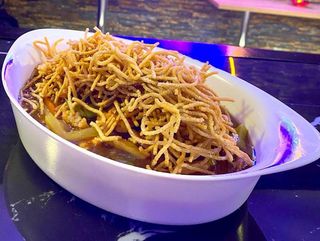 Combo Chow Mein Especial (Mediano) + Arroz Wok Fusión
