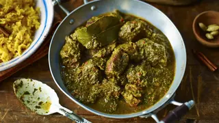 Saag Meat (Spinach With Goats Meat)