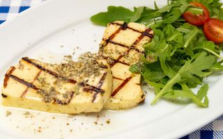 Halloumi la gratar