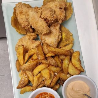 Pollo Con Patatas Rústicas