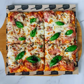 Pizza Salami e Funghi (2 persoane)