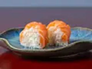 Uramaki salmone e Philadelphia