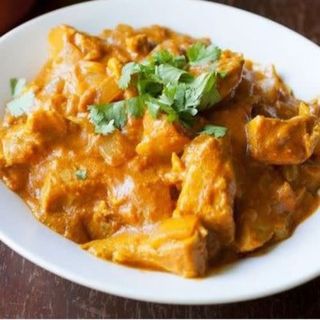 Cerdo Con Salsa Curry