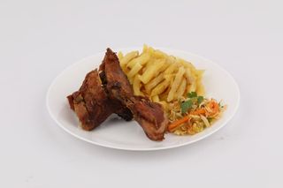 1 piecer chicken with chips and a salad