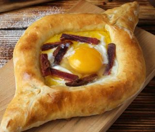 Աջարական բաստուրմայով