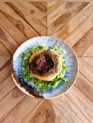 Manakish de Muhamara c/ Zattar (Vegetariano)