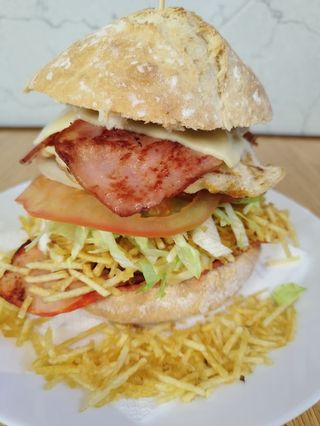 Hamburguesa especial don boteco