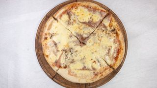 Capricciosa pizza  33cm