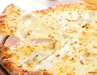 Pizza 4 Formaggi