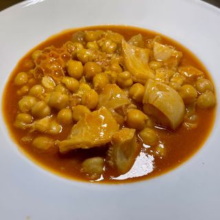 Callos Con Garbanzos