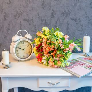 Buchet din 35 alstromerii