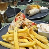 Тортила Цезар с хрупкаво пиле 