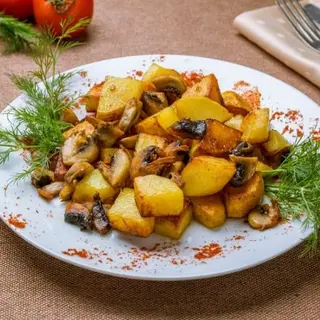 Картопля смажена з білими грибами (270 г)