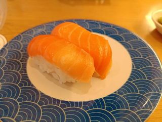 63-Nigiri de salmón (2 uds.)