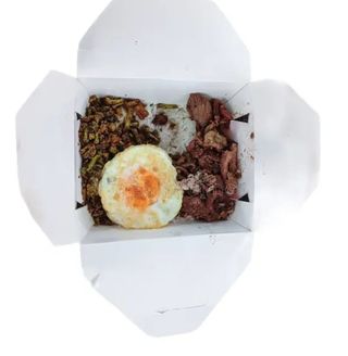 Box menú con arroz blanco