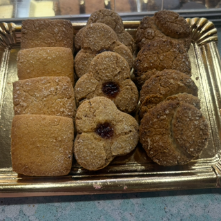 Bandeja de 24 pastas surtidas