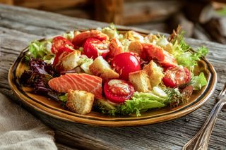 Cezar salata sa lososom 350gr