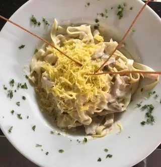 Pâtes Poulet Champignon + Soda