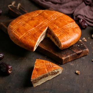 Գաթա խուրմայով և ընկույզով