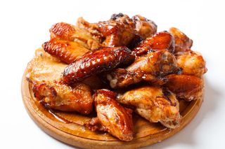 Асорті запечених крильць (450г)