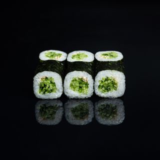 Макі огірок (130г)