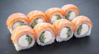 Рол Філадельфія зі с/с лососем