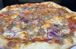 Pizza Tonno Cipolla ø 30cm