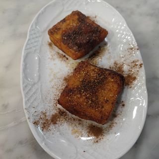 Leche frita  ... 2 trozos.  