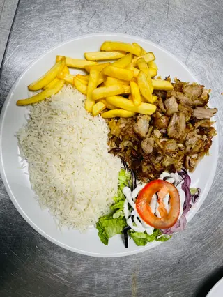 Riso con kebab