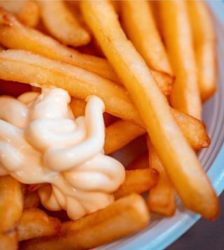 Patatine fritte grandi