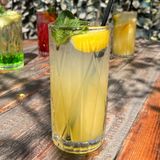 Лимонад манго-маракуйа
