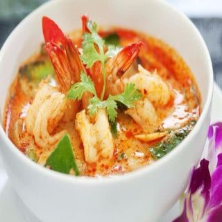 12. TOM YUM GUNG