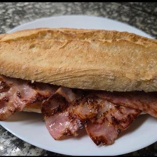 bocadillo de bacon
