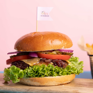 Serdeczna Grażyna (cheeseburger i karmelizowana cebulka)