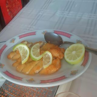 Pollo Con Salsa De Limón