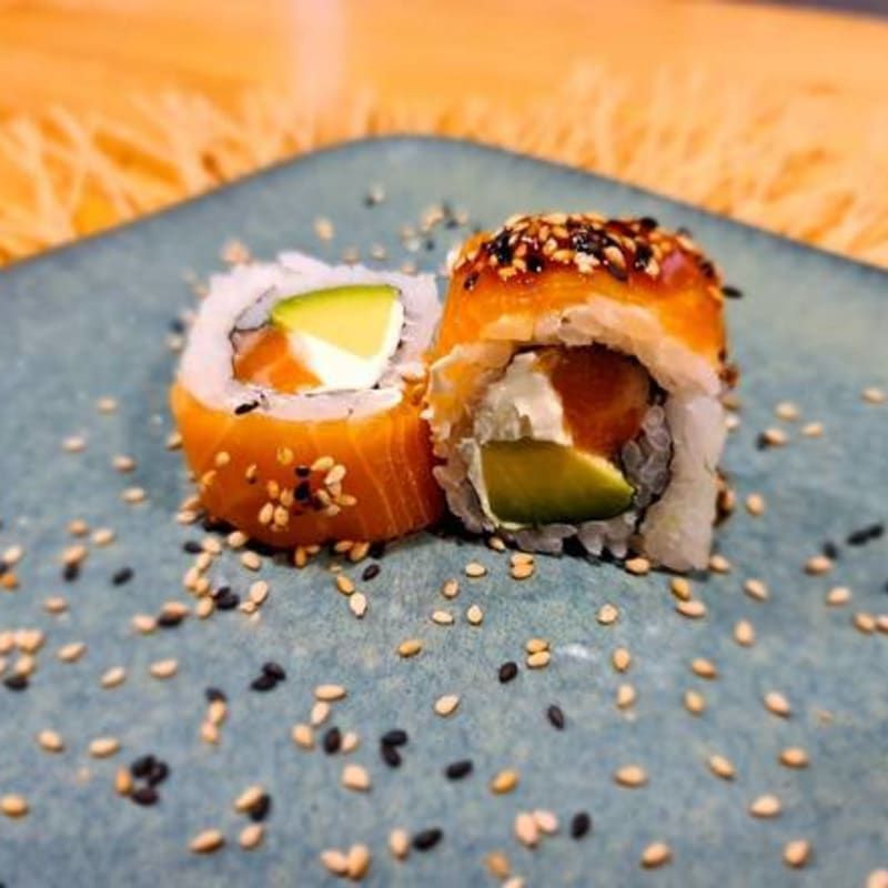 Salmón Roll