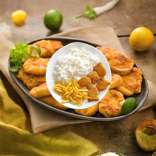 Nuggets com Arroz