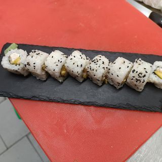 Chickan mango roll