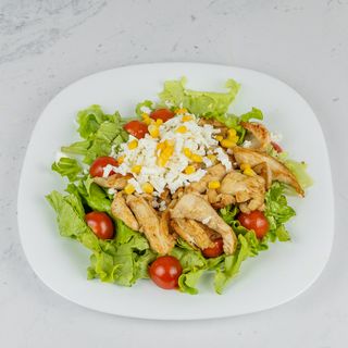 Toplo hladna pileća salata