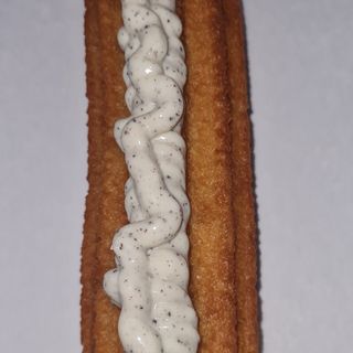 CHURRO RELLENO DE OREO .