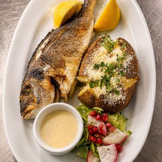 Dorada (Plita)