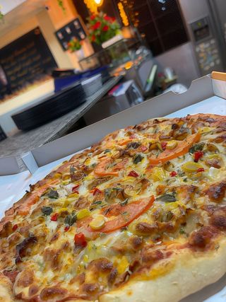 Pizza kebab de ternera